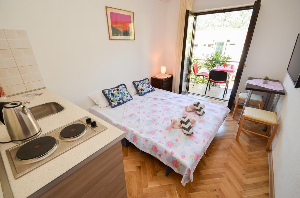 Apartments Ceklin Kotor Exteriér fotografie